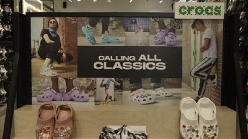 crocs store near me now