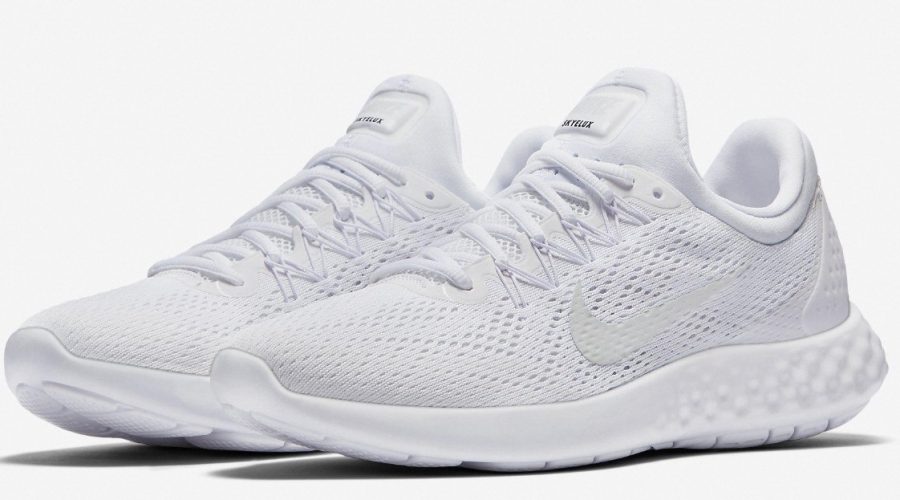 nike white running shoes