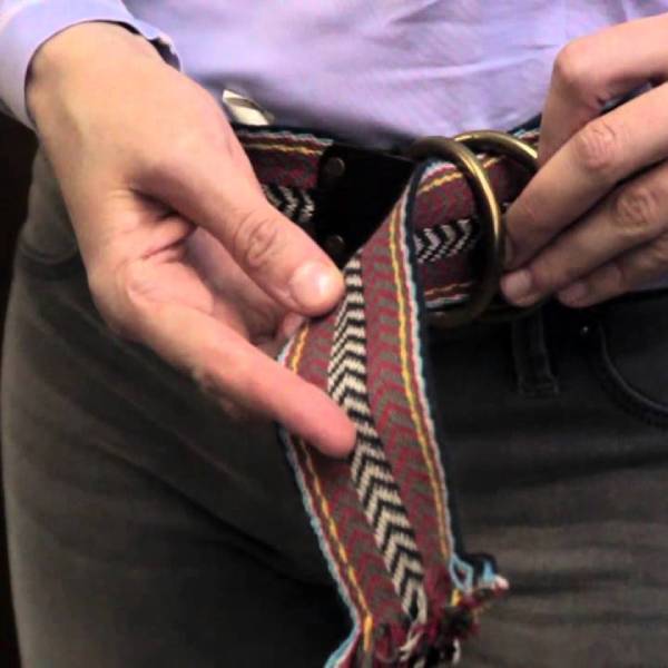 how to put belt buckle on belt