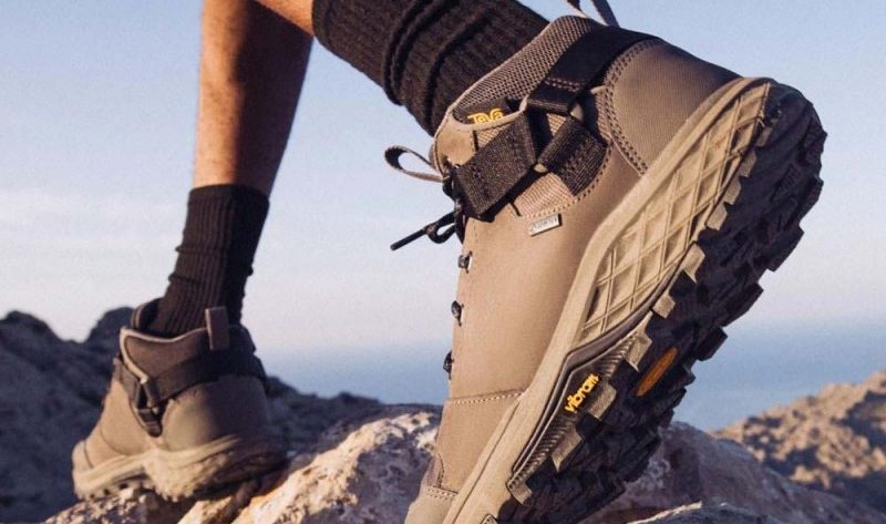 durable hiking boots for rough terrain