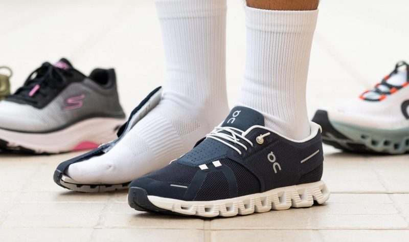 minimalist running shoes for natural movement